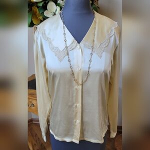 VINTAGE SAKS FIFTH AVENUE BUTTERCREAM SILK BUTTON DOWN BLOUSE LACE COLLAR SZ 10
